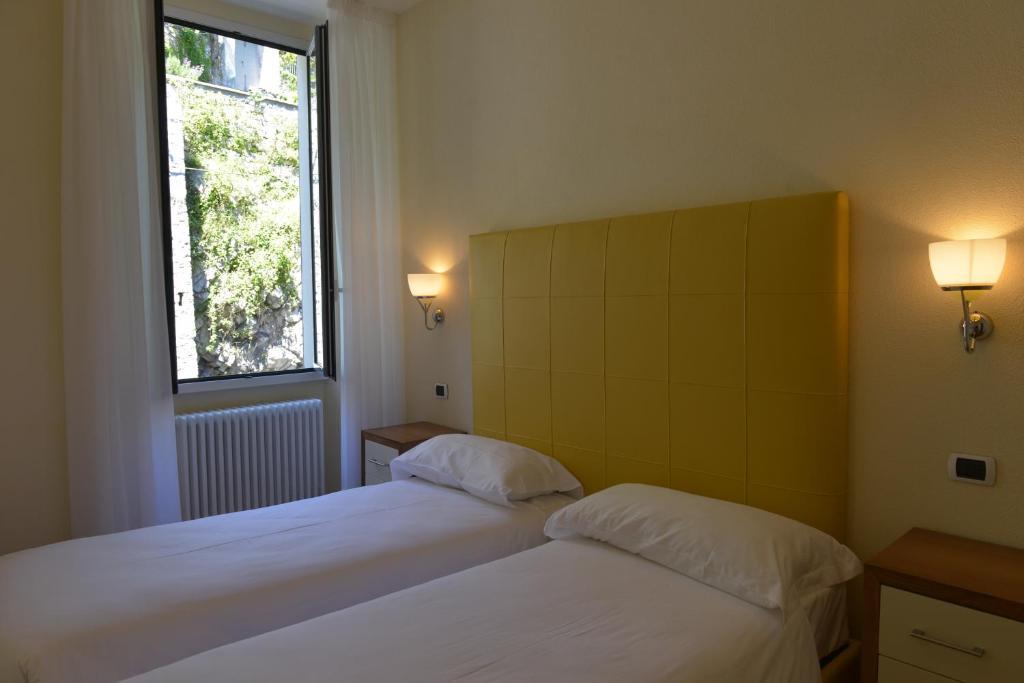 Villa Belvedere Como Lake Relais Argegno Ruang foto