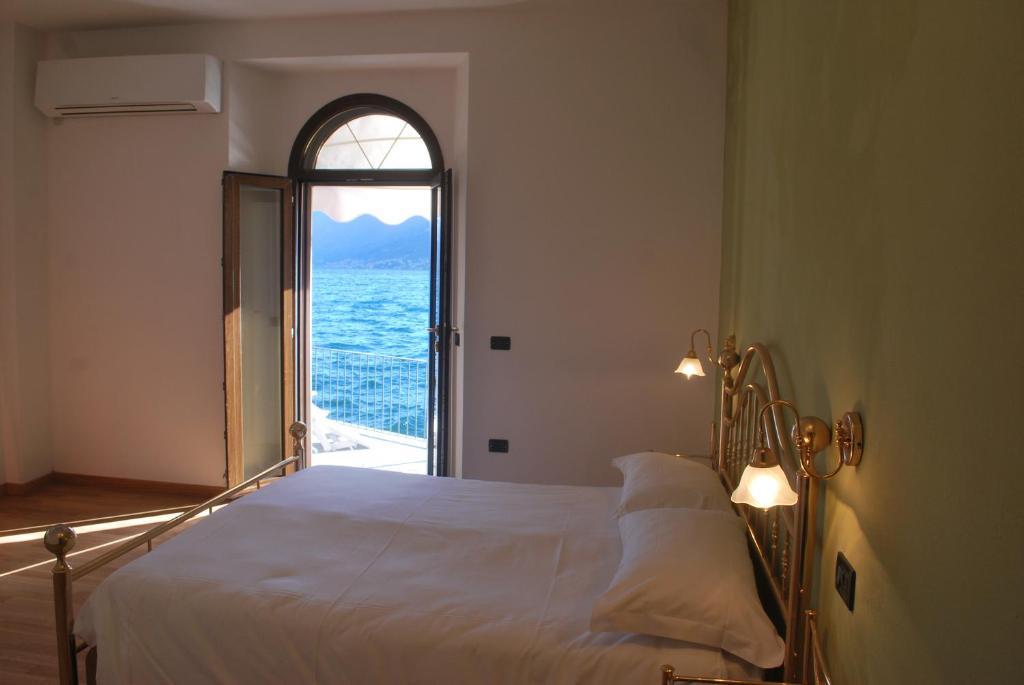 Villa Belvedere Como Lake Relais Argegno Bagian luar foto