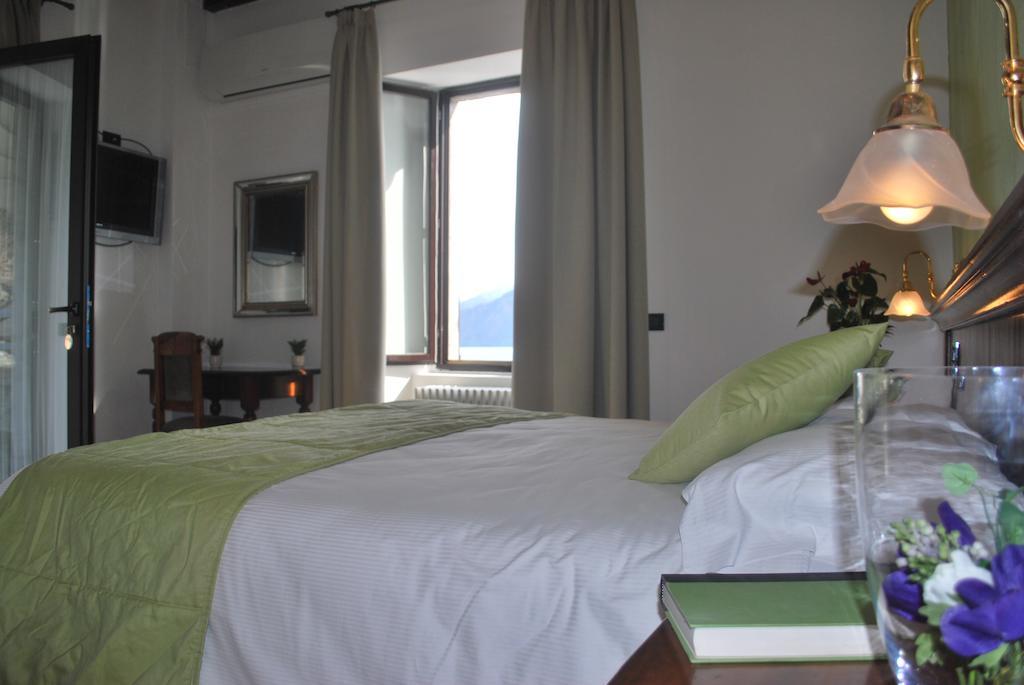 Villa Belvedere Como Lake Relais Argegno Ruang foto