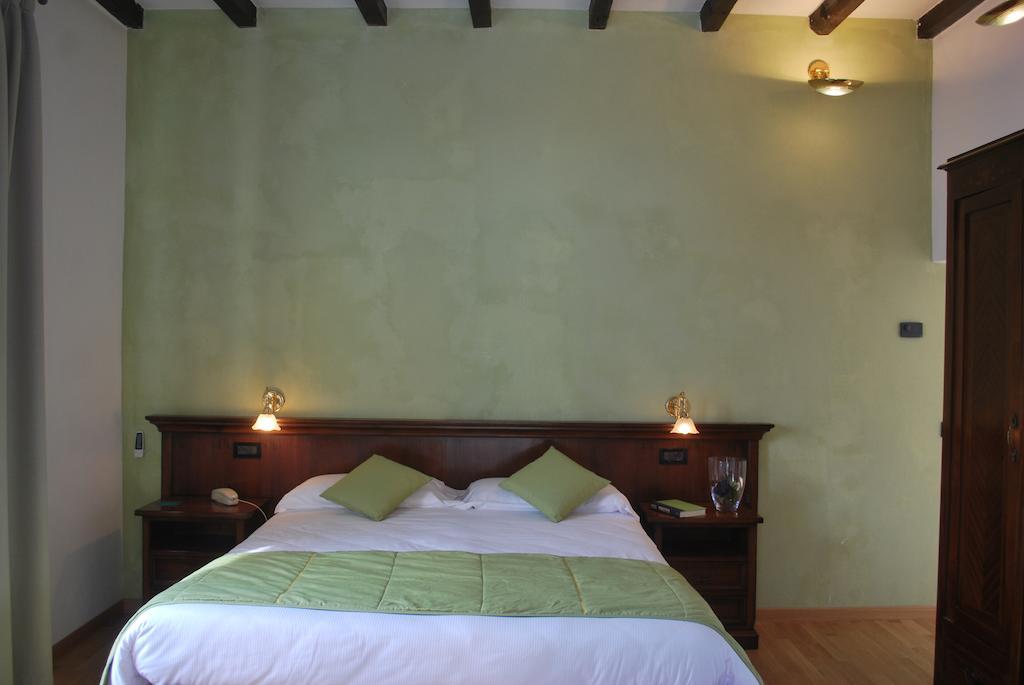 Villa Belvedere Como Lake Relais Argegno Ruang foto